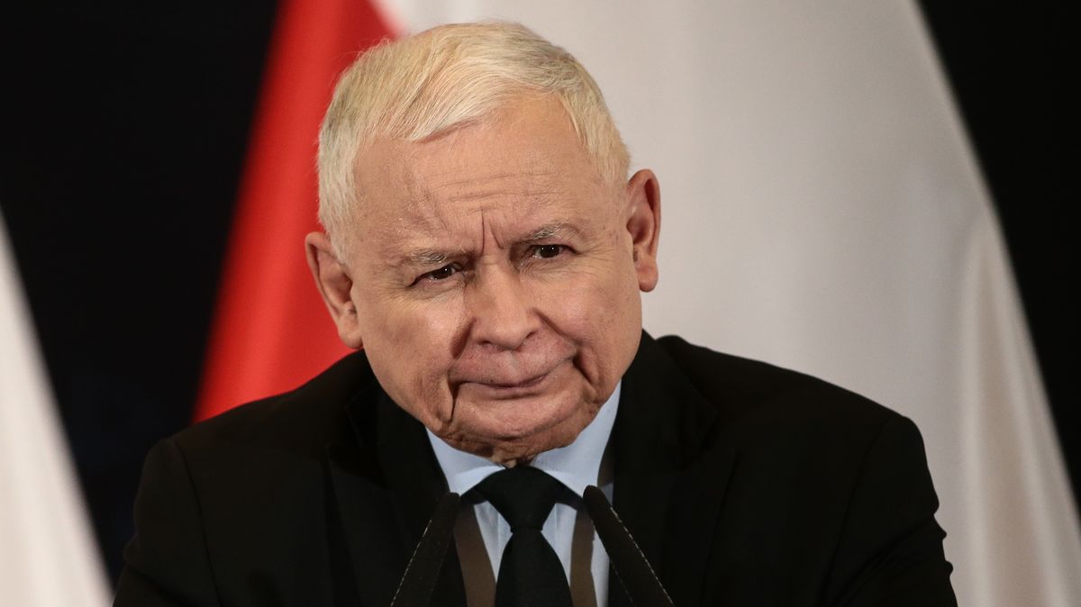 Hlavní opoziční stranu v Polsku dostihl skandál z konce její vlády